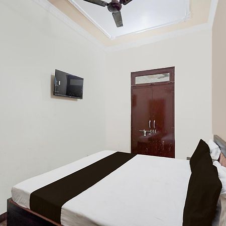 Oyo Hotel Maharaja Palace Meerut Exterior foto